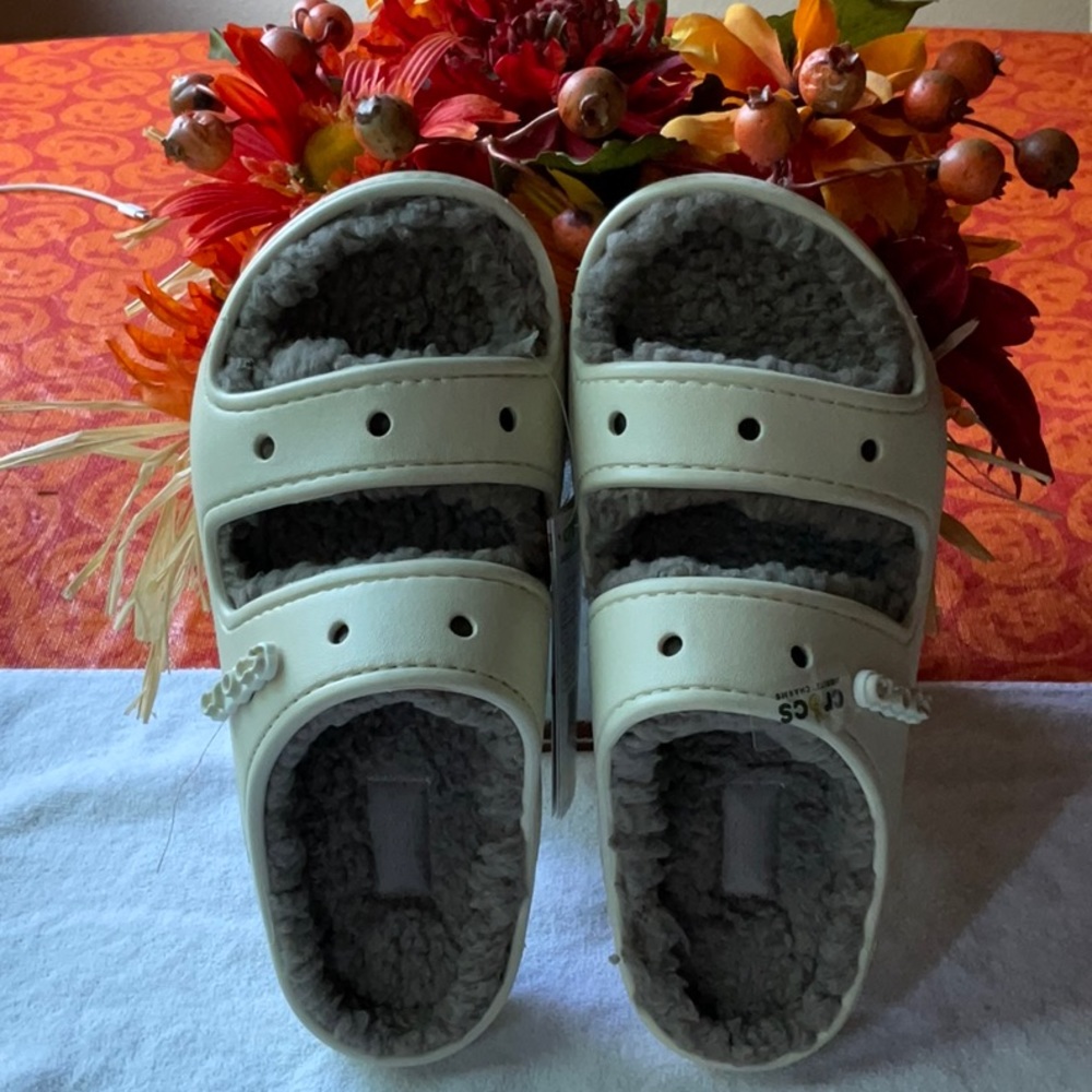 🐊 CROCS CLASSIC COZZZY  SANDALS 🐊 NWT 🐊 - Picture 7 of 16
